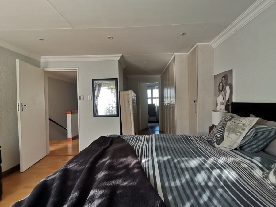 3 Bedroom Property for Sale in Bassonia Gauteng