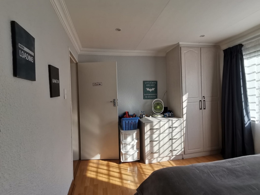 3 Bedroom Property for Sale in Bassonia Gauteng