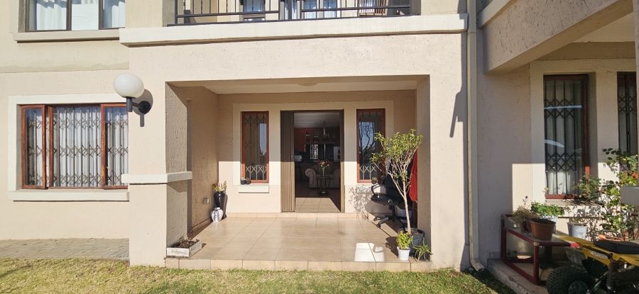 2 Bedroom Property for Sale in Meyersdal Gauteng