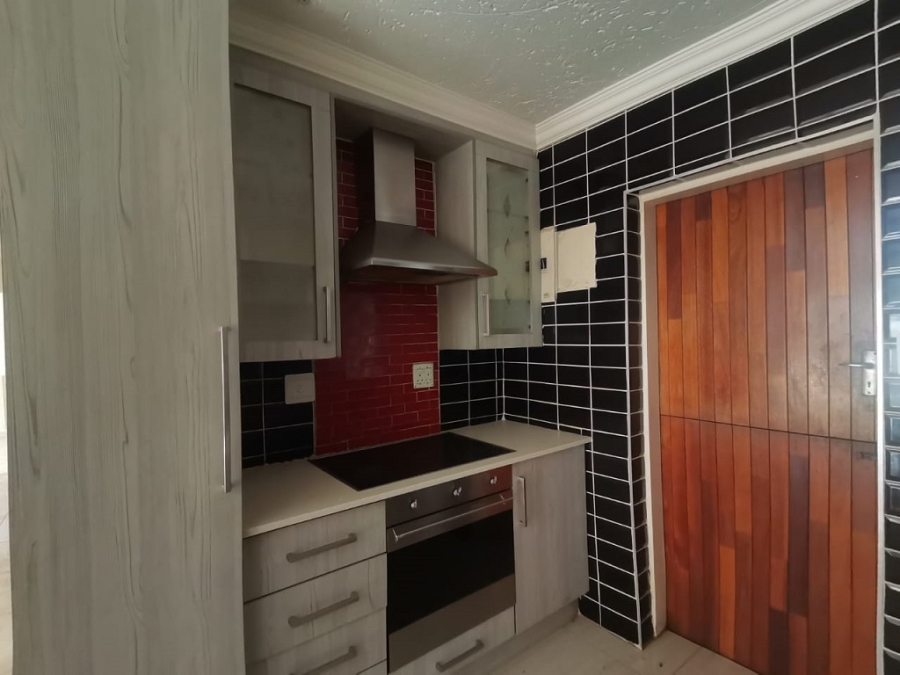 3 Bedroom Property for Sale in Glenanda Gauteng