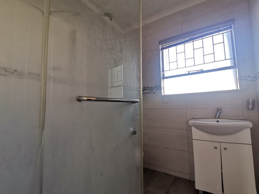 3 Bedroom Property for Sale in Glenanda Gauteng