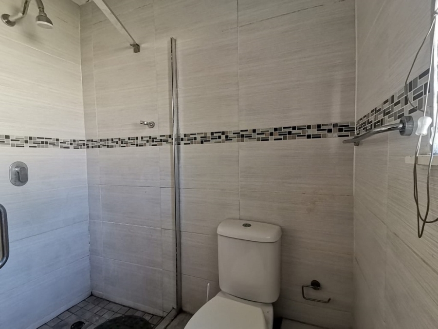 3 Bedroom Property for Sale in Glenanda Gauteng