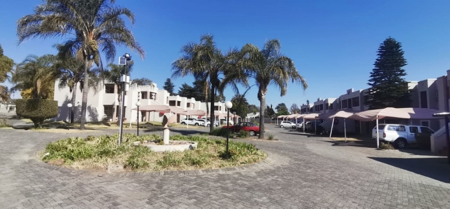 3 Bedroom Property for Sale in Glenanda Gauteng