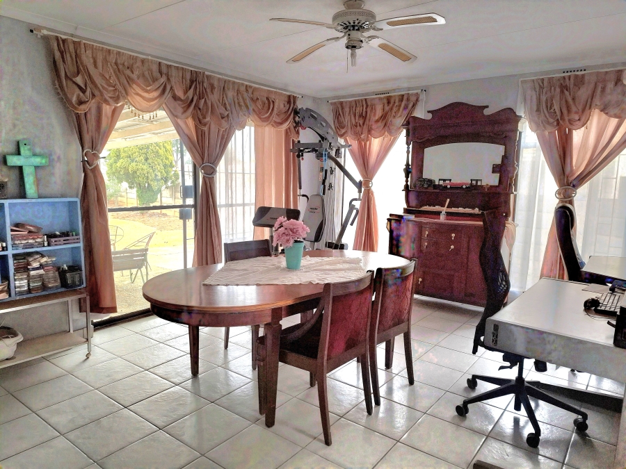 3 Bedroom Property for Sale in Westonaria Gauteng