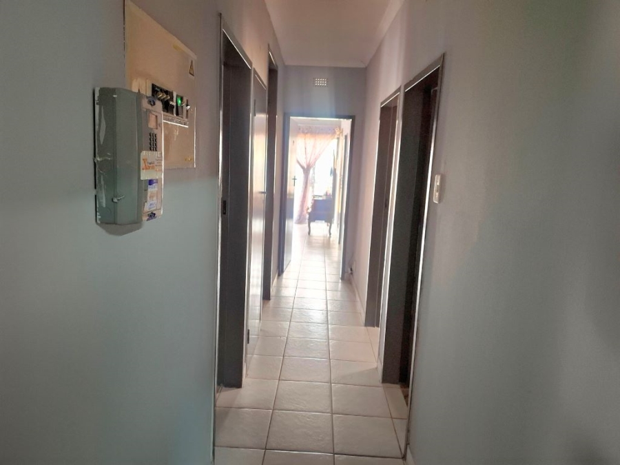 3 Bedroom Property for Sale in Westonaria Gauteng