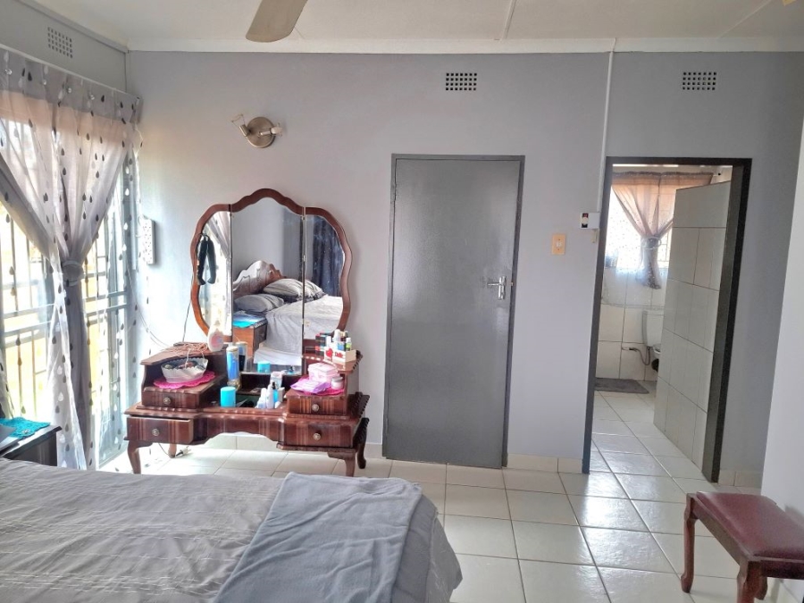 3 Bedroom Property for Sale in Westonaria Gauteng
