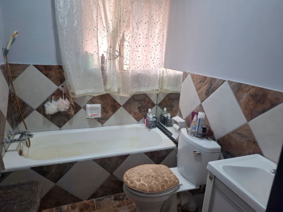 3 Bedroom Property for Sale in Westonaria Gauteng