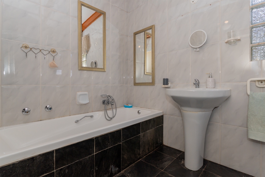 3 Bedroom Property for Sale in Edendale Gauteng