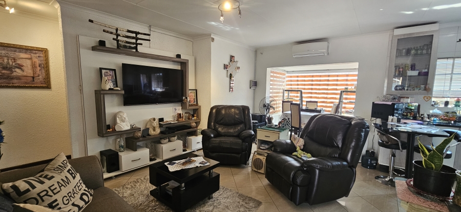 3 Bedroom Property for Sale in New Redruth Gauteng