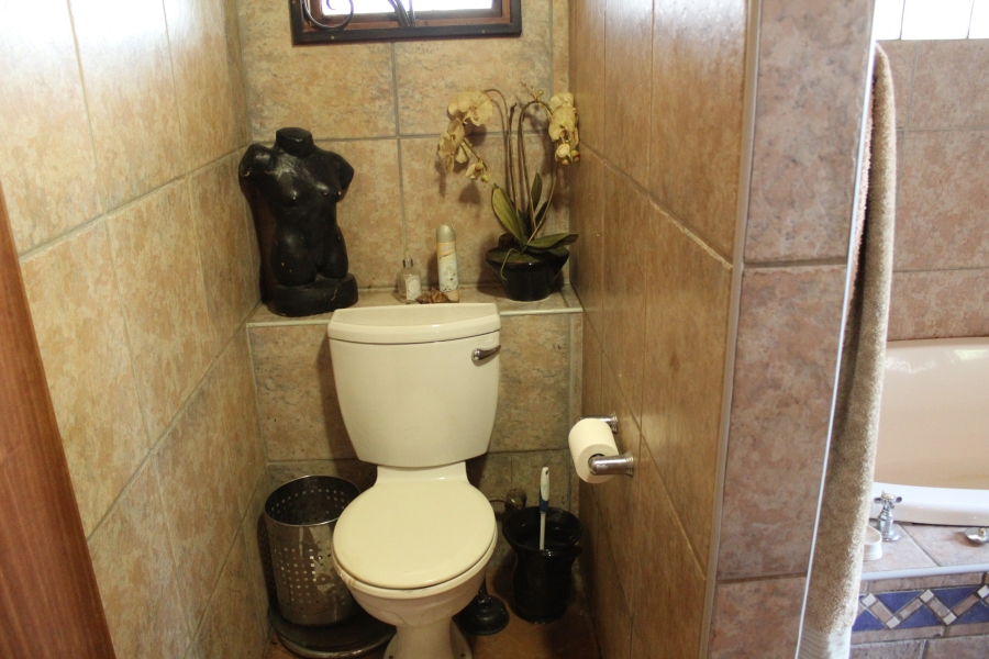3 Bedroom Property for Sale in Leeuwfontein Gauteng