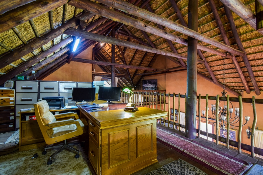 3 Bedroom Property for Sale in Leeuwfontein Gauteng