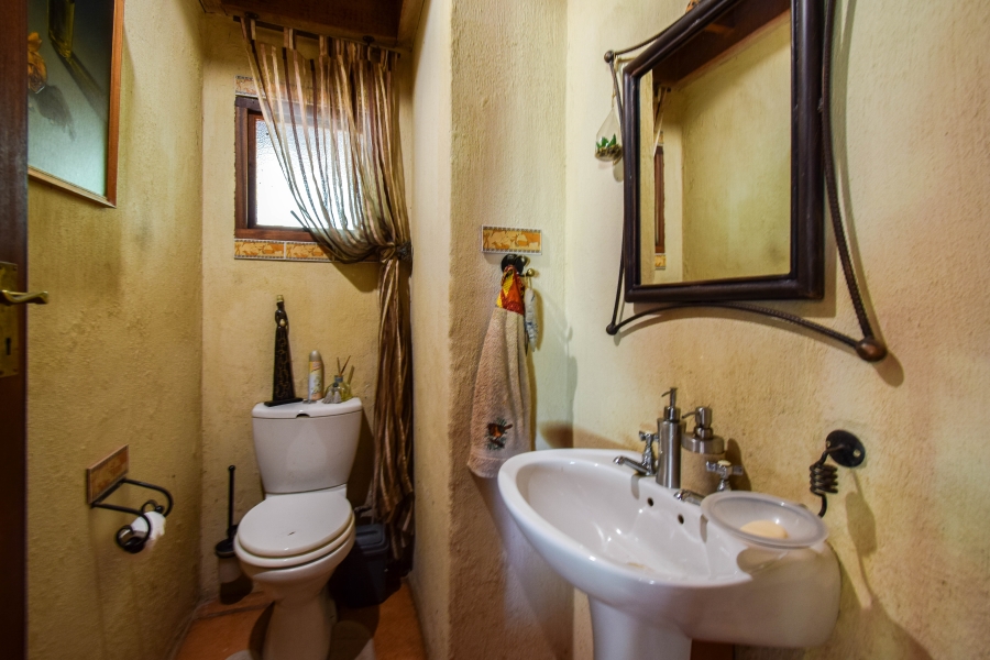 3 Bedroom Property for Sale in Leeuwfontein Gauteng