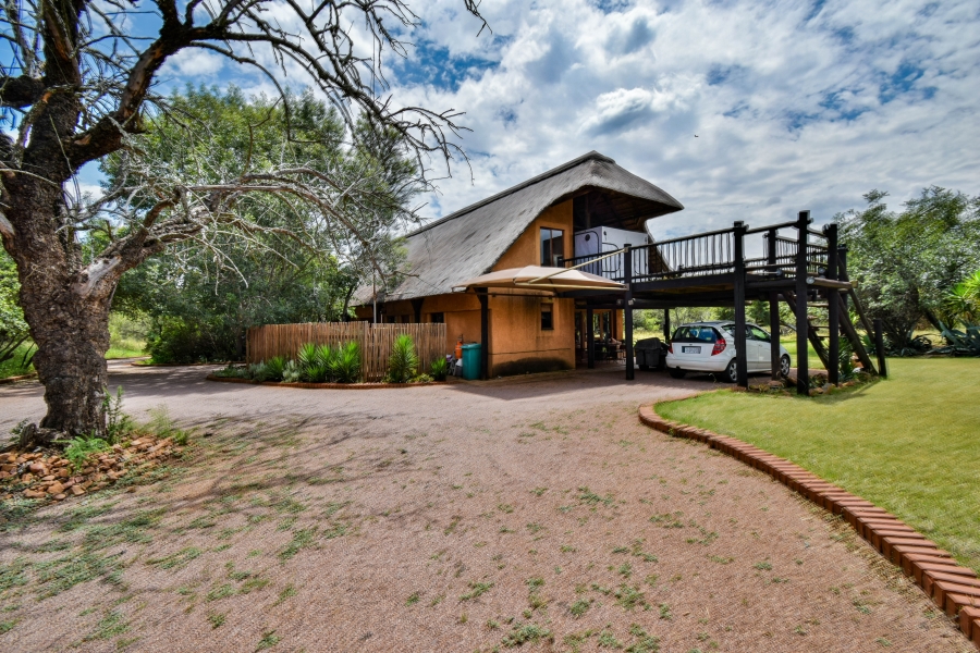 3 Bedroom Property for Sale in Leeuwfontein Gauteng