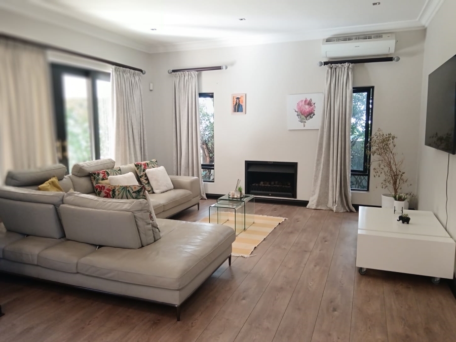 5 Bedroom Property for Sale in Dainfern Valley Gauteng