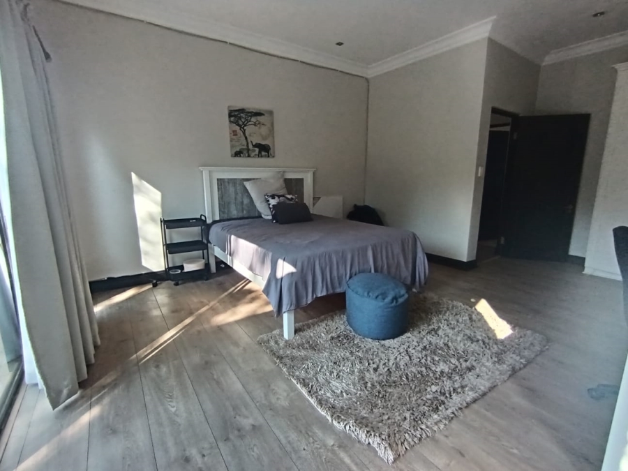 5 Bedroom Property for Sale in Dainfern Valley Gauteng