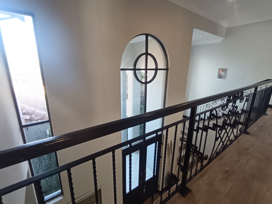 5 Bedroom Property for Sale in Dainfern Valley Gauteng