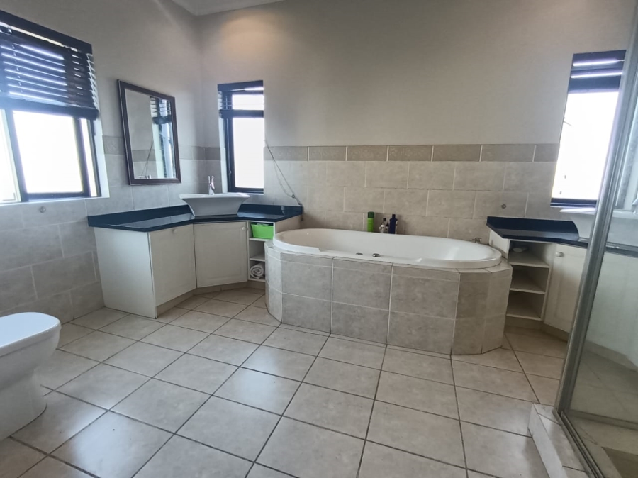 5 Bedroom Property for Sale in Dainfern Valley Gauteng