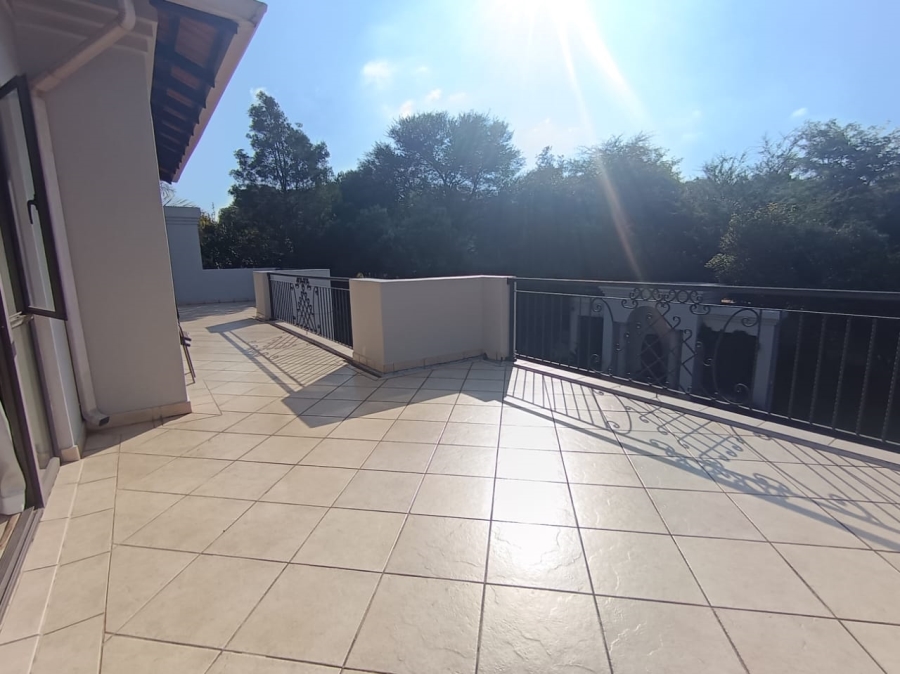 5 Bedroom Property for Sale in Dainfern Valley Gauteng