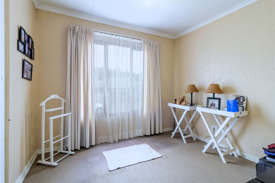 4 Bedroom Property for Sale in Morningside Manor Gauteng