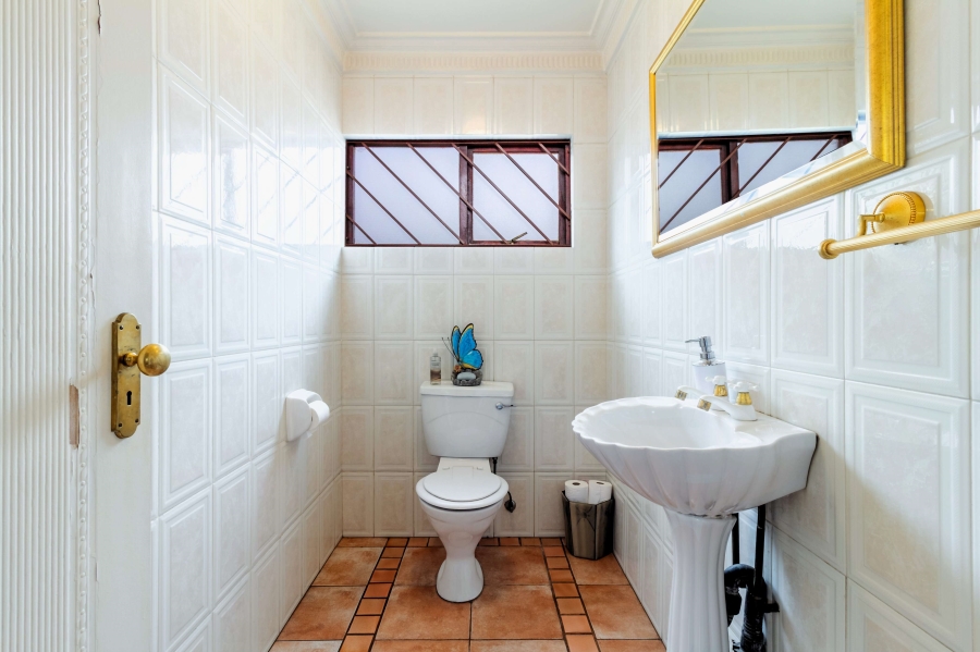 4 Bedroom Property for Sale in Morningside Manor Gauteng