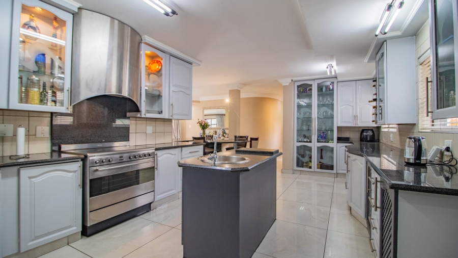 4 Bedroom Property for Sale in Bedfordview Gauteng