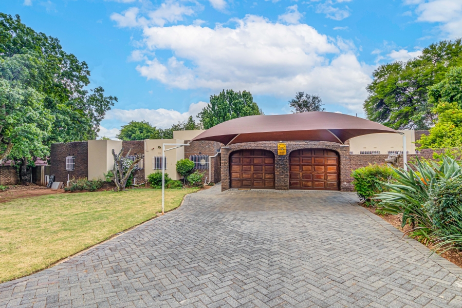 4 Bedroom Property for Sale in Bryanston West Gauteng
