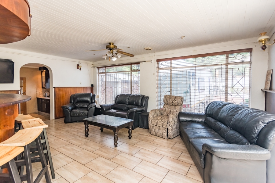 4 Bedroom Property for Sale in Constantia Kloof Gauteng