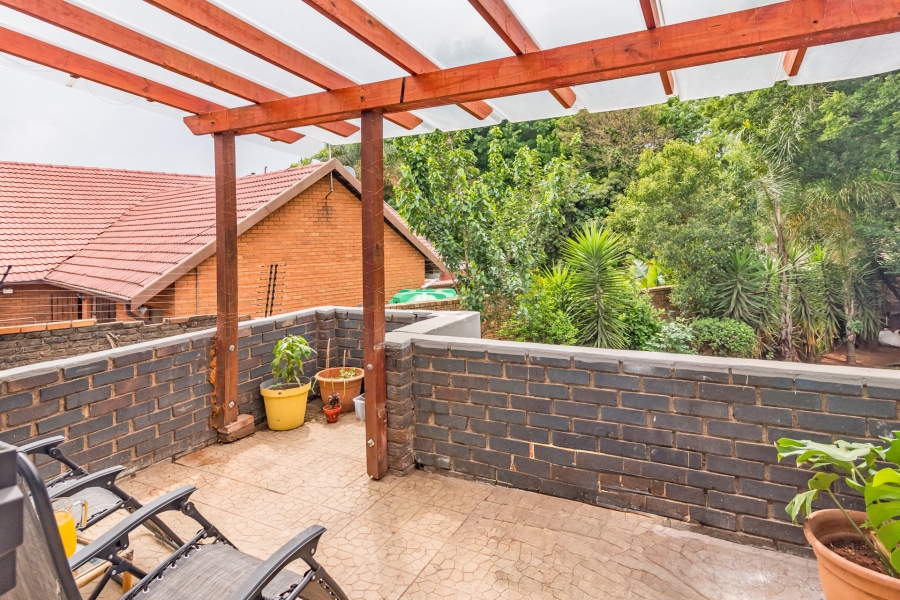 4 Bedroom Property for Sale in Constantia Kloof Gauteng