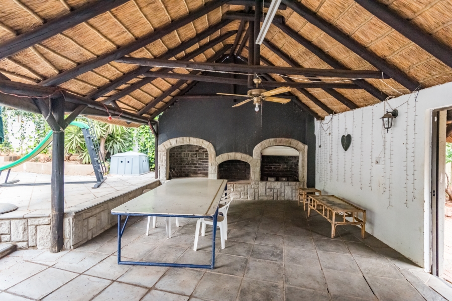 4 Bedroom Property for Sale in Constantia Kloof Gauteng