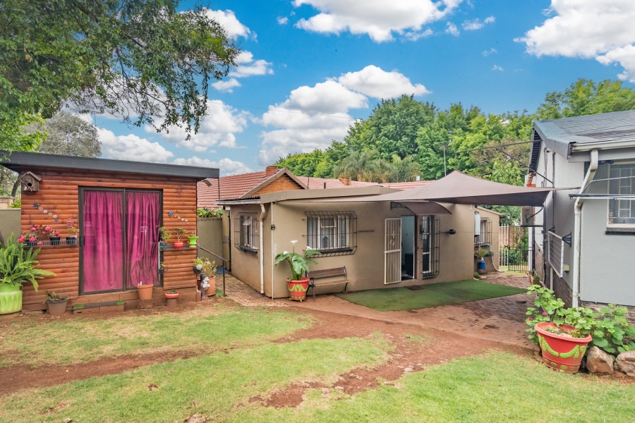 4 Bedroom Property for Sale in Constantia Kloof Gauteng