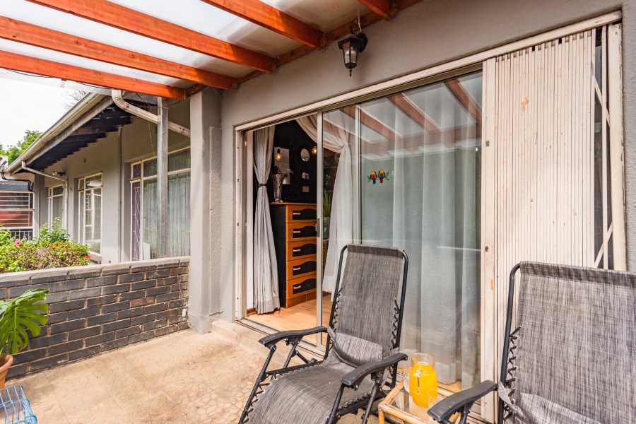 4 Bedroom Property for Sale in Constantia Kloof Gauteng