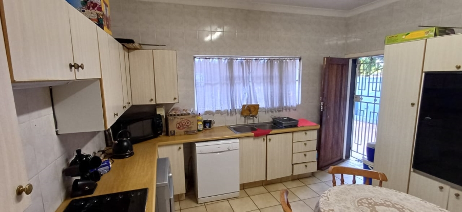 4 Bedroom Property for Sale in Oberholzer Gauteng