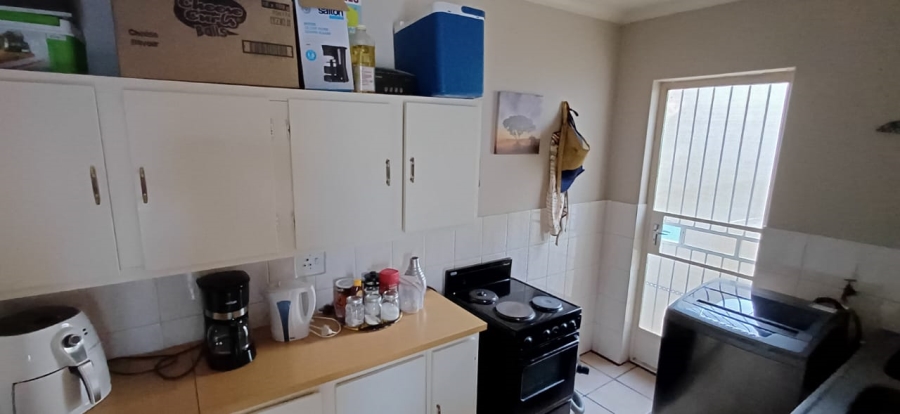 4 Bedroom Property for Sale in Oberholzer Gauteng