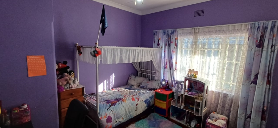 4 Bedroom Property for Sale in Oberholzer Gauteng