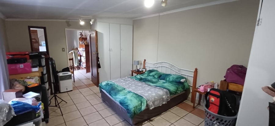 4 Bedroom Property for Sale in Oberholzer Gauteng