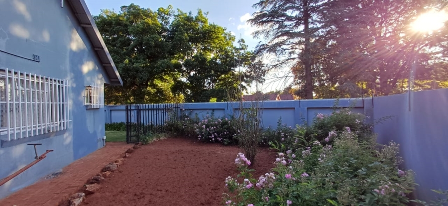 4 Bedroom Property for Sale in Oberholzer Gauteng