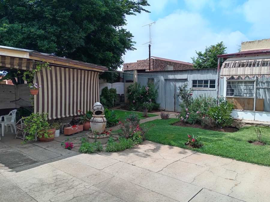 2 Bedroom Property for Sale in Krugersdorp West Gauteng