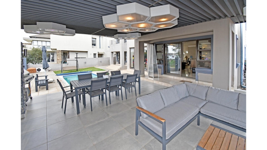 4 Bedroom Property for Sale in Blue Valley Golf Estate Gauteng