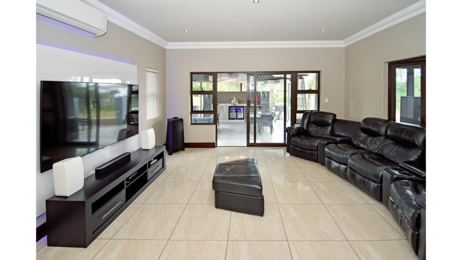 4 Bedroom Property for Sale in Blue Valley Golf Estate Gauteng