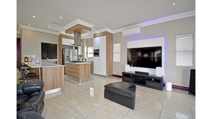 4 Bedroom Property for Sale in Blue Valley Golf Estate Gauteng