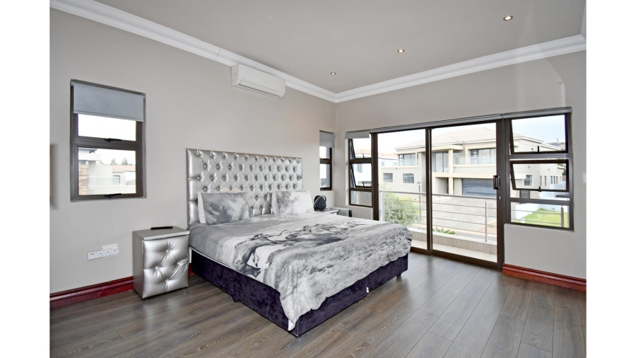4 Bedroom Property for Sale in Blue Valley Golf Estate Gauteng