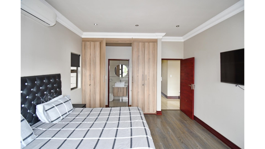 4 Bedroom Property for Sale in Blue Valley Golf Estate Gauteng