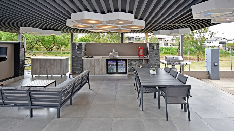 4 Bedroom Property for Sale in Blue Valley Golf Estate Gauteng