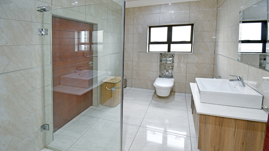 4 Bedroom Property for Sale in Blue Valley Golf Estate Gauteng