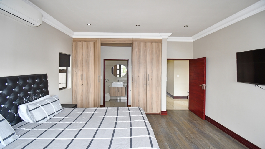 4 Bedroom Property for Sale in Blue Valley Golf Estate Gauteng