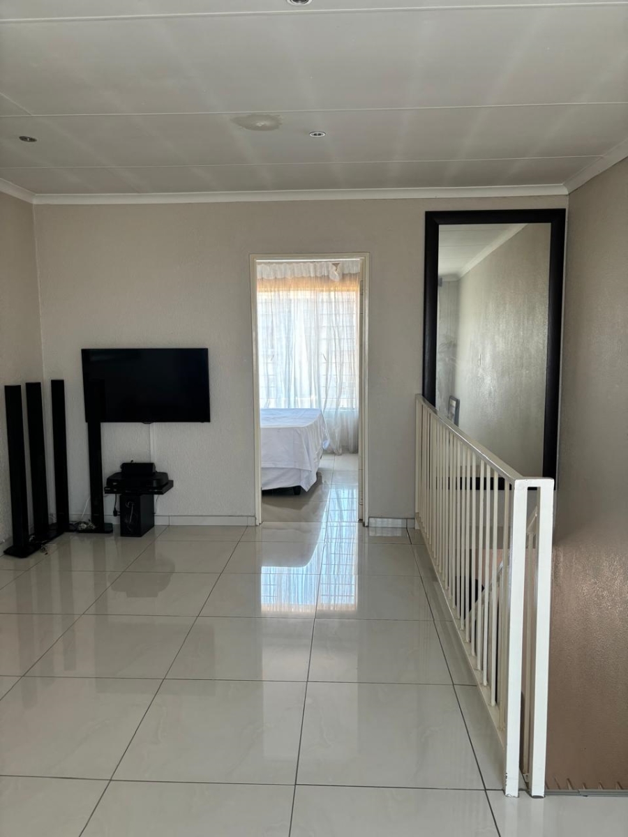 To Let 3 Bedroom Property for Rent in Terenure Gauteng