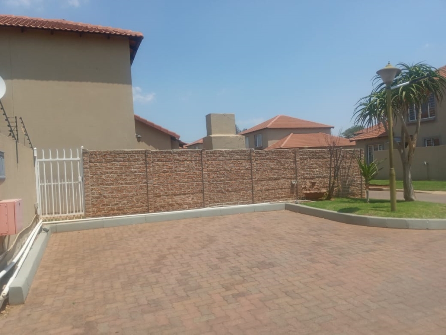 To Let 3 Bedroom Property for Rent in Terenure Gauteng