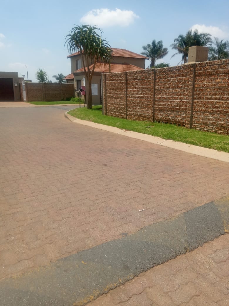 To Let 3 Bedroom Property for Rent in Terenure Gauteng