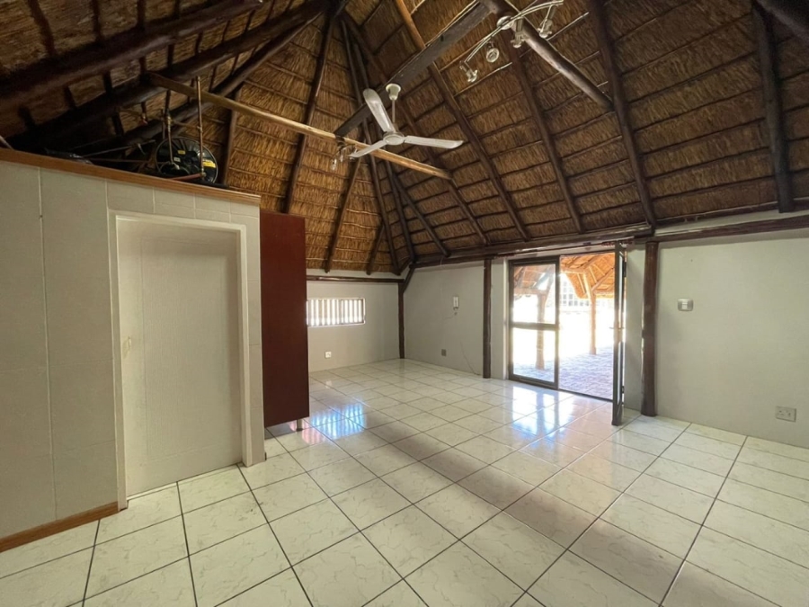 1 Bedroom Property for Sale in Falcon Ridge Gauteng