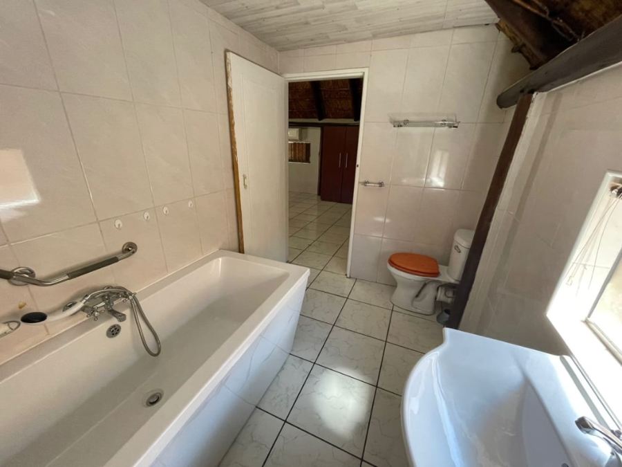 1 Bedroom Property for Sale in Falcon Ridge Gauteng